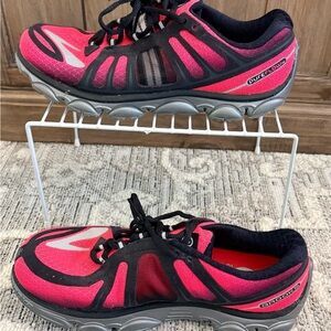 Brooks Women's Athletic Shoes in Pink and Black